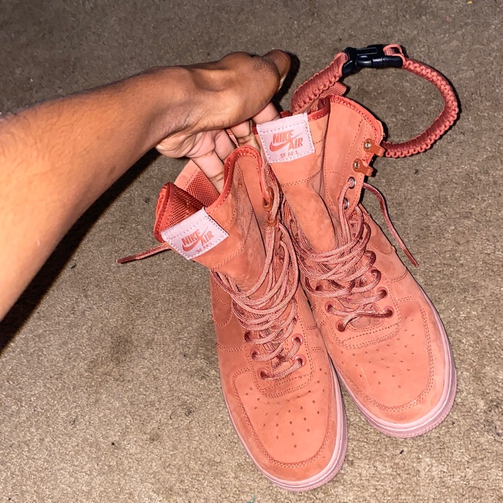 NIKES
